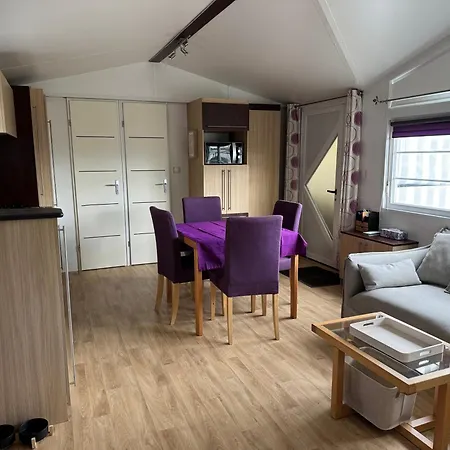 A Louer Mobilhome Grand Confort 2 4 Personnes A Sur Vendee Du Samedi Au Samedi